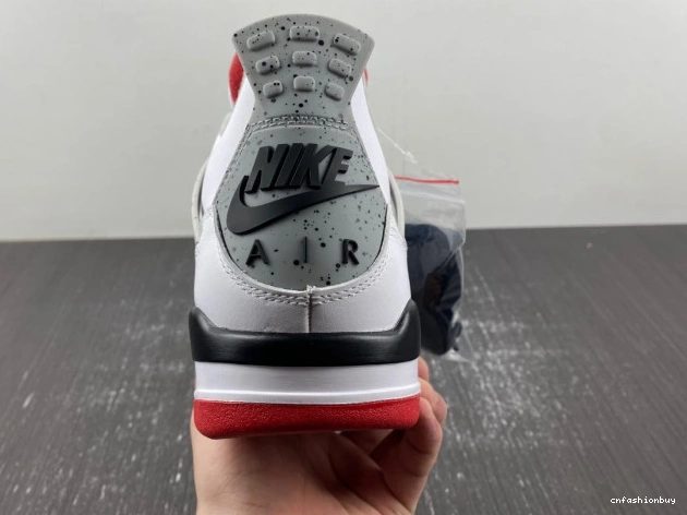4 Retro Jordan CL1184-146 The What 0729